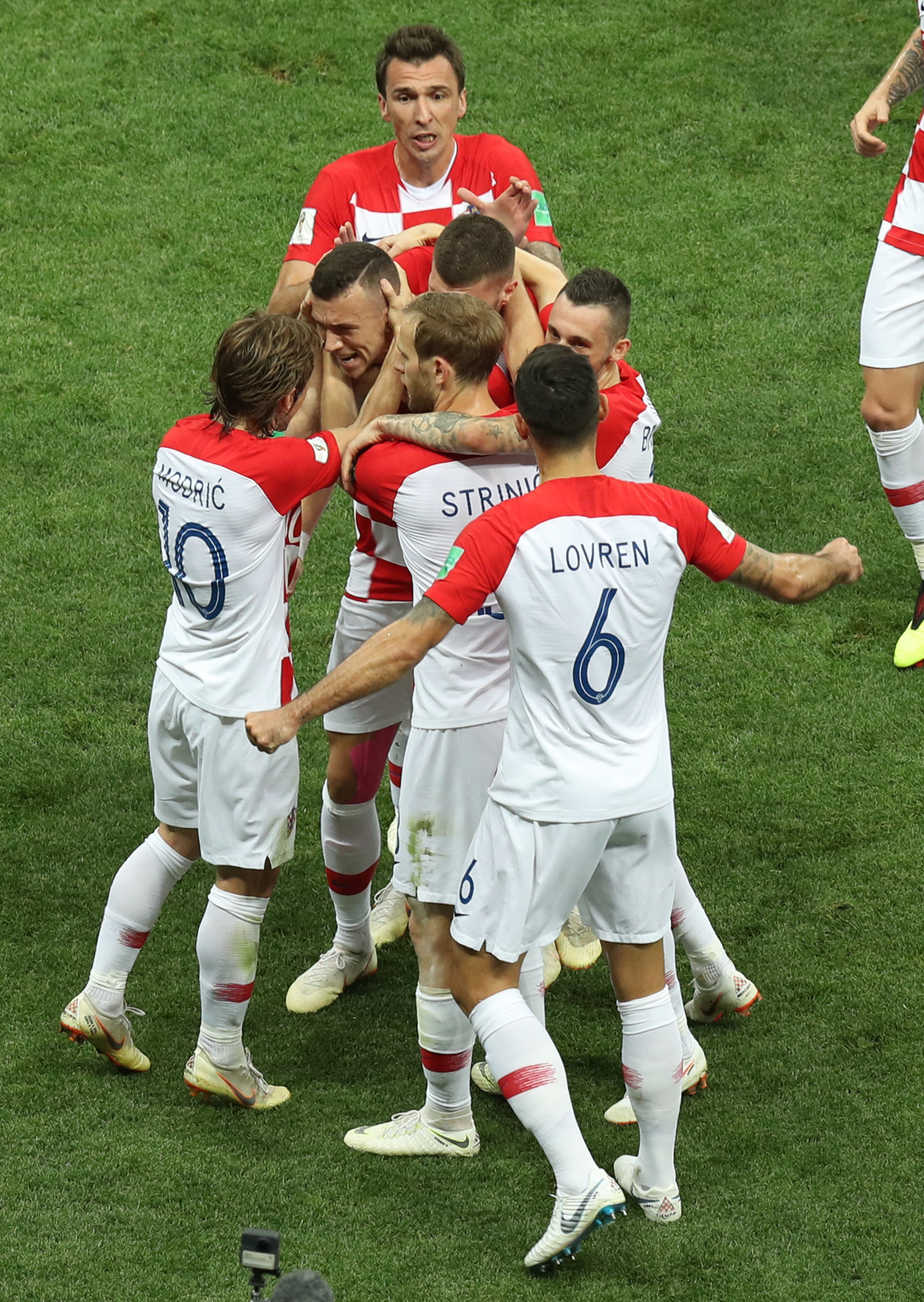 克罗地亚国家队在国际足球比赛中展现实力的简单介绍