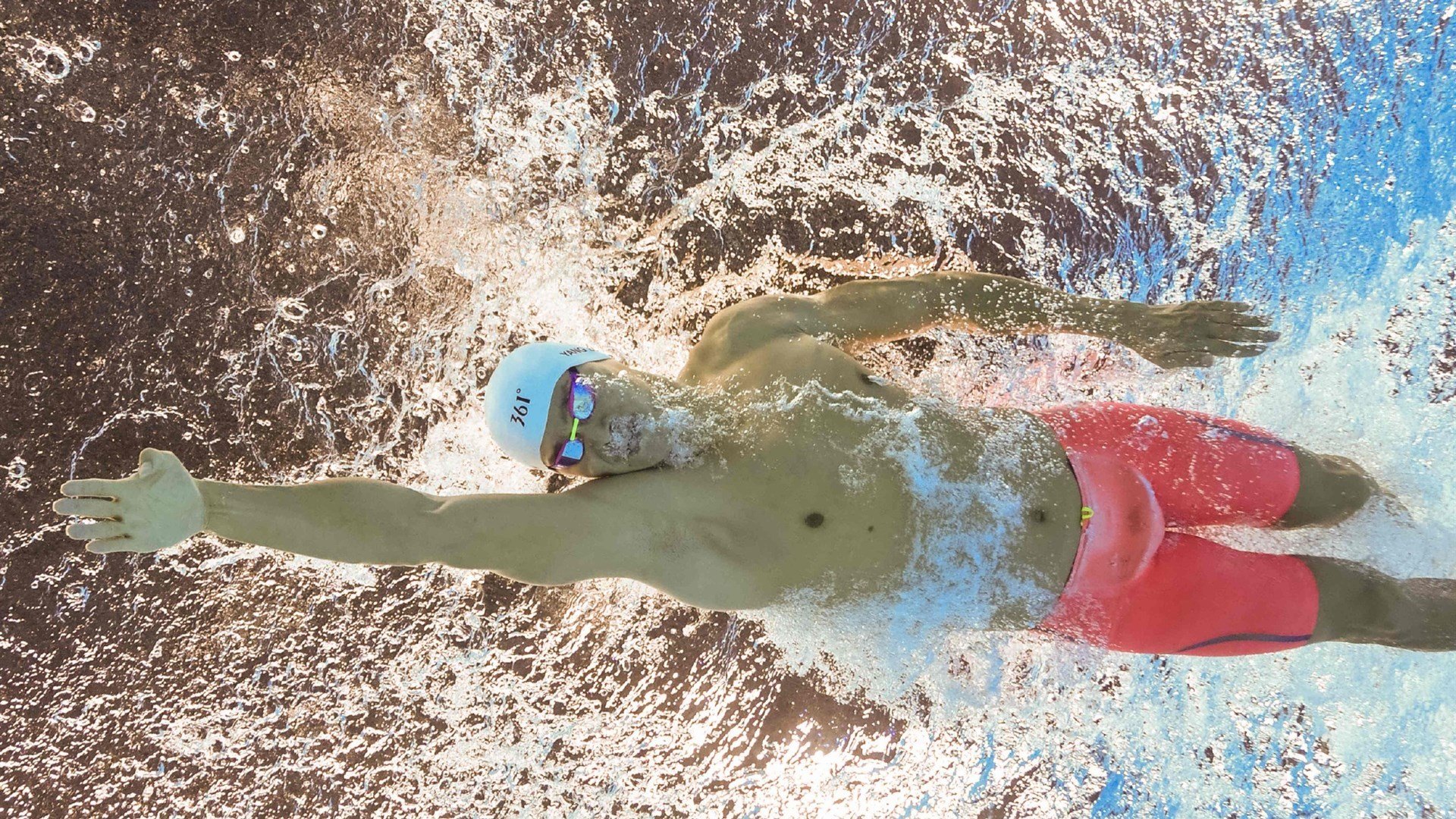 阿圭罗爆发打破拉齐奥节奏，法国式掌控力如何重塑现代足球？