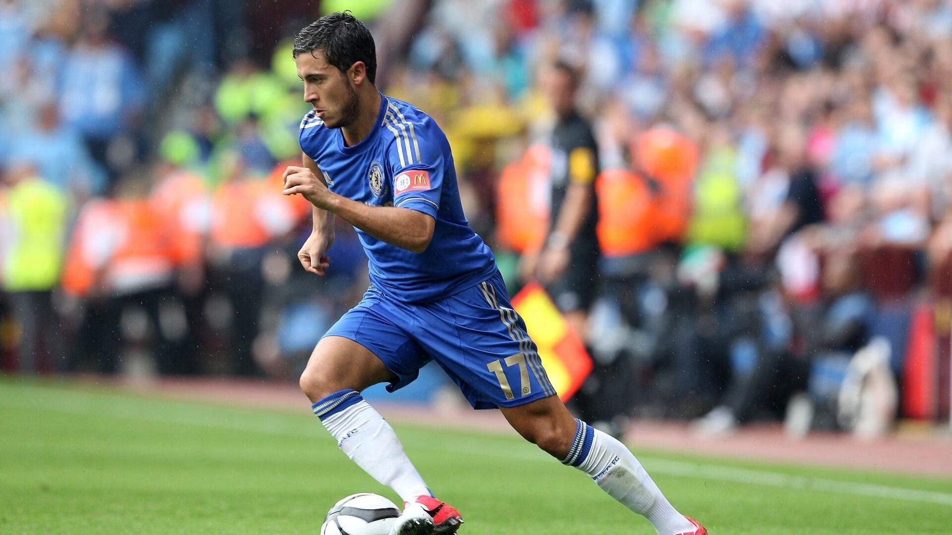 北欧寒冰对阵南美烈焰，斯通斯生涯之夜照亮芬兰与秘鲁的史诗对决